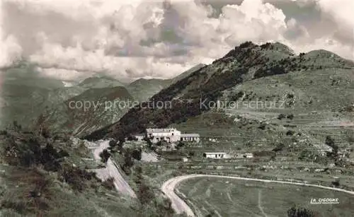 AK / Ansichtskarte  Sospel Nice 06 Alpes-Maritimes Les lacets et l'Auberge au Sommet du Col de Brouis