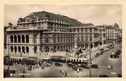 AK / Ansichtskarte  Strassenbahn Tramway-- Wien Staatsoper 