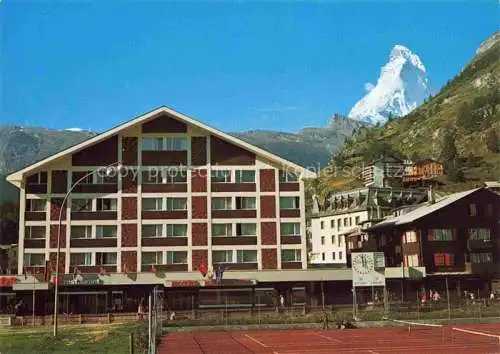 AK / Ansichtskarte  ZERMATT VS Hotel Nicoletta Tennisanlage Blick zum Matterhorn