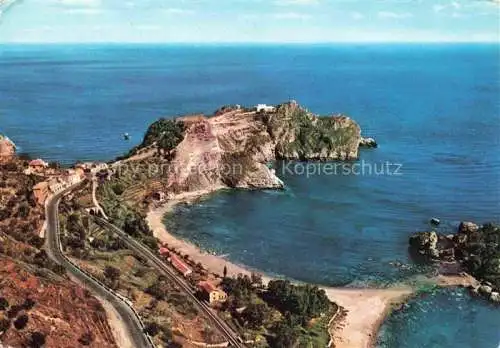 AK / Ansichtskarte  Taormina Sicilia IT Baia de Isola Bella con il Capo Sant Andrea veduta aerea