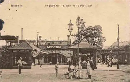 AK / Ansichtskarte  Neukoelln BERLIN Ringbahnhof mit Bergstrasse Feldpost