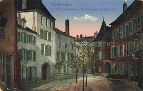 AK / Ansichtskarte  Diedenhofen Thionville 57 Moselle Schlosshof it Hoeherer Maedchenschule und Bibliothek