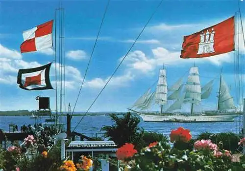 AK / Ansichtskarte  Segelschiffe Sailing Ship Navire a Voiles Barco de Vela-- Gorch Fock Hamburg  