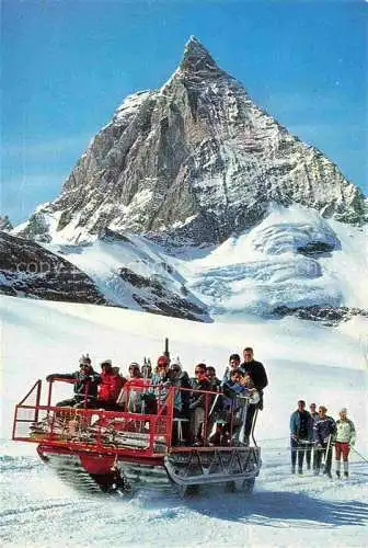 AK / Ansichtskarte  ZERMATT VS Rolba auf dem Theodulgletscher mit Matterhorn Wintersportplatz Walliser Alpen