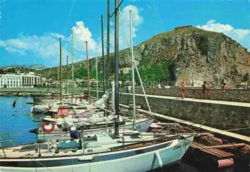 AK / Ansichtskarte  Terracina Lazio IT Il porto e Monte Giove