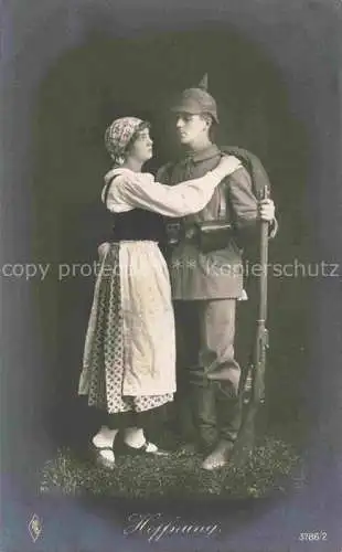 AK / Ansichtskarte  Foto PFB Nr. 3786/2 Soldat Frau Gewehr Hoffnung