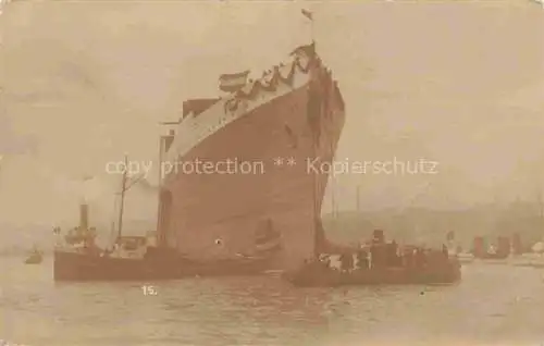 AK / Ansichtskarte  Dampfer Oceanliner Hamburg