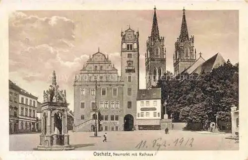 AK / Ansichtskarte  Oschatz Sachsen Neumarkt mit Rathaus