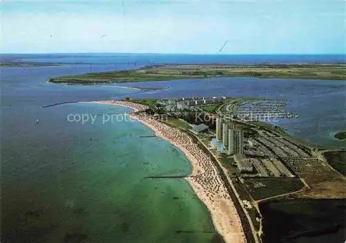 AK / Ansichtskarte  Burg Fehmarn Panorama Ostseebad Ferienresort Hafen