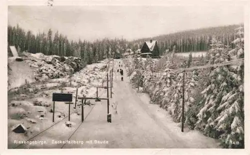 AK / Ansichtskarte  Schreiberhau Szklarska Poreba Riesengebirge PL Zackelfallberg mit Baude Winterlandschaft