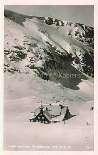 AK / Ansichtskarte  Teichbaude Riesengebirge CZ Bergbaude Winterlandschaft