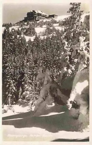 AK / Ansichtskarte  Hampelbaude Schronisko Strzecha Akademicka PL Bergbaude im Riesengebirge Winterlandschaft