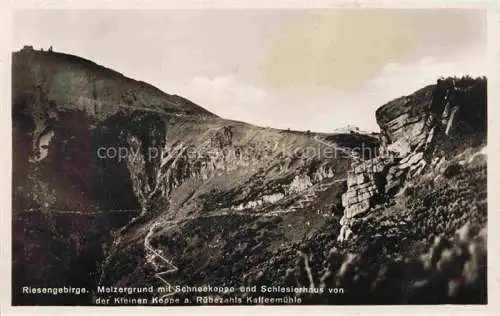 AK / Ansichtskarte  Melzergrund Kociol Lomniczki PL Blick gegen Schneekoppe und Schlesierhaus von der Kleinen Koppe an Ruebezahls Kaffeemuehle