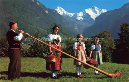 AK / Ansichtskarte  Alphorn Cor des Alpes-- Trachtengruppe Moench Jungfrau