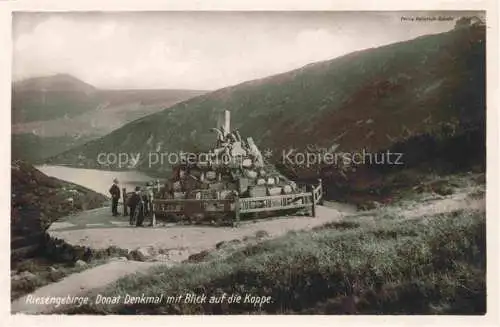 AK / Ansichtskarte  Krummhuebel Karpacz Riesengebirge PL Donat-Denkmal mit Blick auf die Schneekoppe