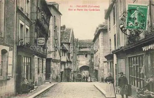 AK / Ansichtskarte  Falaise  14 Calvados Rue et Porte des Cordeliers