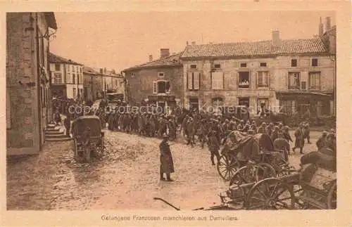 AK / Ansichtskarte  Damvillers VERDUN 55 Meuse Gefangene Franzosen marschieren aus Damvillers