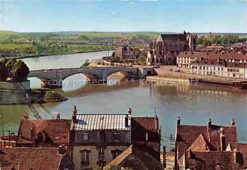 AK / Ansichtskarte  Montereau-Fault-Yonne 77 Seine-et-Marne Un confluent de la Seine et de l'Yonne Eglise Notre Dame et Saint Loup Nouveau pont sur la Seine