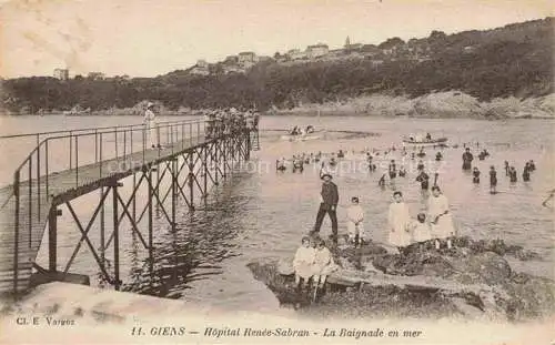 AK / Ansichtskarte  Giens Hyeres TOULON 83 Var Hopital Renee Sabran La Baignade en mer