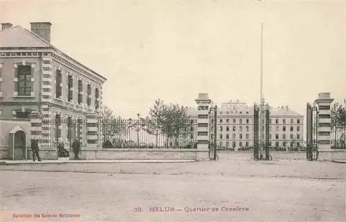 AK / Ansichtskarte  Melun 77 Seine-et-Marne Quartier de Cavalerie