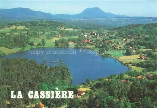 AK / Ansichtskarte  Ayat-sur-Sioule Etang de la Cassière au loin la chaîne des puys Puy de Dôme vue aérienne