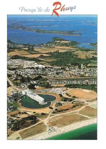 AK / Ansichtskarte  Arzon 56 Institut de Thalassothérapie Louison Bobet et l'Hôtel Miramar au fond le Golfe du Morbihan vue aérienne