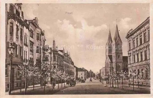 AK / Ansichtskarte  PLZEN Pilsen CZ Strassenpartie Kirche