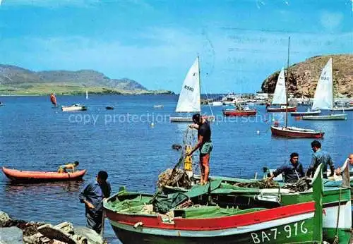 AK / Ansichtskarte  Llansa Costa Brava ES Barcas y balandros en el puerto