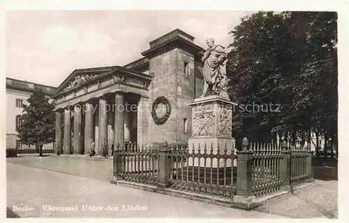 AK / Ansichtskarte  BERLIN Ehrenmal Unter den Linden Denkmal