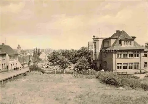 AK / Ansichtskarte  Frankleben Weissenfelser Strasse und Polytechnische Oberschule