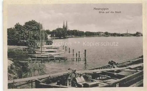 AK / Ansichtskarte  Neuruppin Neu-Ruppin Brandenburg Am Bootsanleger Blick auf die Stadt