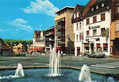 AK / Ansichtskarte  Kastellaun Hunsrueck Marktplatz Brunnen