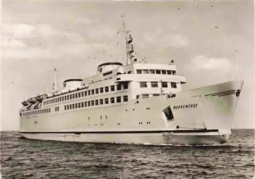 AK / Ansichtskarte  Faehre Ferry Bac Traghetto-- Warnemuende 