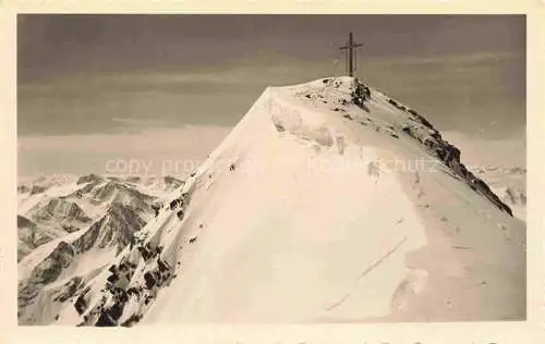 AK / Ansichtskarte  Wildspitze 3774m St Leonhard Pitztal oetztaler Alpen AT Gipfelkreuz