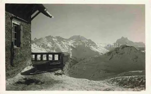 AK / Ansichtskarte  Ulmerhuette 2280m Vorarlberg AT Berghuette Alpen Winterpanorama