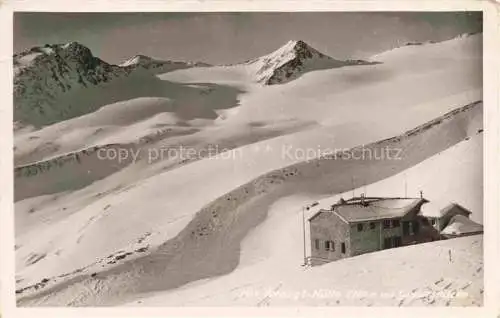 AK / Ansichtskarte  Vernagthuette 2766m oetztaler Alpen Tirol AT Berghuette Winterpanorama