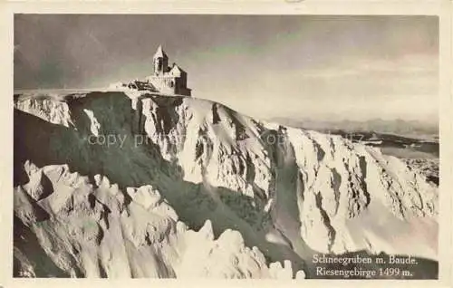 AK / Ansichtskarte  Karpacz Krummhuebel Riesengebirge PL Winterpanorama Schneegruben mit Baude