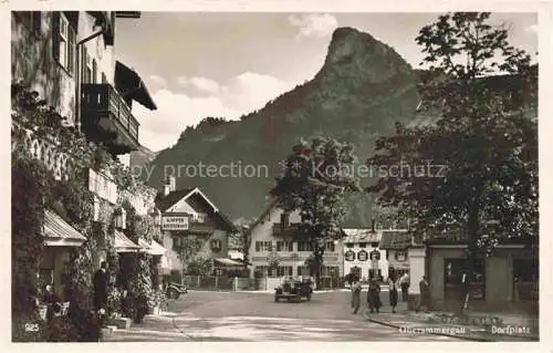 AK / Ansichtskarte  OBERAMMERGAU Dorfplatz