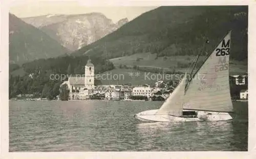 AK / Ansichtskarte  ST WOLFGANG  Wolfgangsee Oberoesterreich AT Ansicht vom See aus Blick gegen Schafberg Segeln