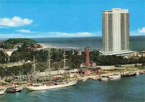 AK / Ansichtskarte  TRAVEMueNDE Ostseebad Panorama Ostseeheilbad Hafen Segelschiff Dreimaster Hotel Neptun