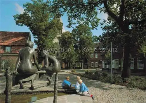 AK / Ansichtskarte  Rinkerode Dorfplatz Brunnen Skulpturen