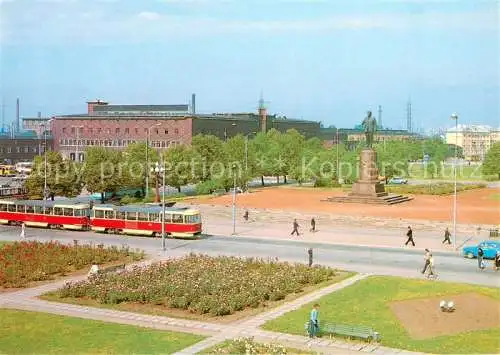 AK / Ansichtskarte  Kaliningrad KoeNIGSBERG Ostpreussen RU Platz Kalinina Strassenbahn Denkmal