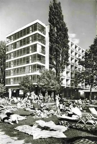 AK / Ansichtskarte  Siofok Siofokrol HU Hotel Lido Liegewiese