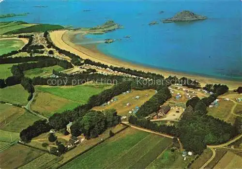 AK / Ansichtskarte Saint-Coulomb Camping Plage des Chevrets au fond Ile du Grand Chevret Ile du Petit Chevret vue aérienne