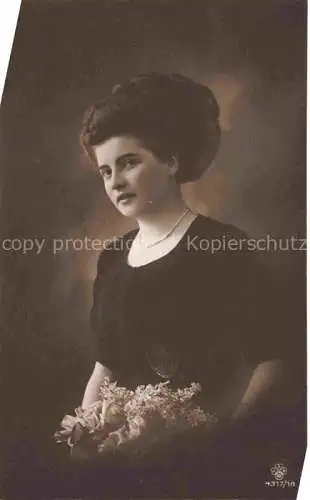 AK / Ansichtskarte Foto RPH Nr. 4317/18 Frau Rosen