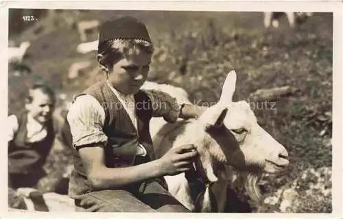 AK / Ansichtskarte Ziege Goat Chevre-- Kinder Schweiz