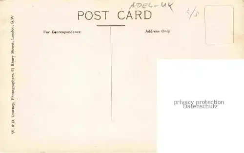 AK / Ansichtskarte Adel_UK_England_Koenigshaus King George v. Queen Mary Coronation Robes 