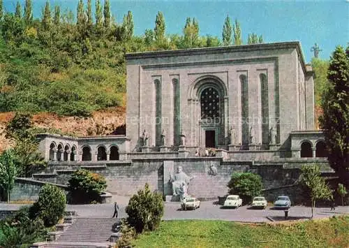 AK / Ansichtskarte Jerewan Armenia Institut Schrieftsteller Mesropa Maschtoza Matenadaran
