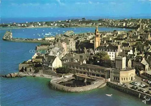 AK / Ansichtskarte ROSCOFF_29_Finistere Eglise de Kroaz Baz et station biologique vue aerienne 