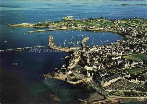 AK / Ansichtskarte ROSCOFF_29_Finistere Vue generale aerienne et le port 